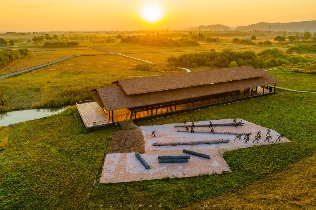 杭州良渚古城遗址的秋日早晨 | Moor世界